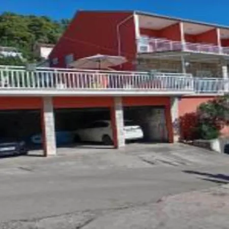 Bleu - One Bedroom With Balcony And View 3