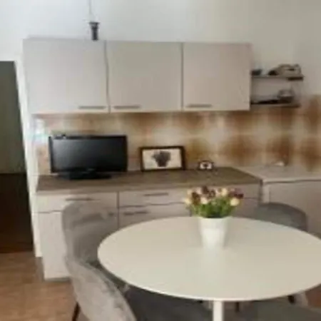 Bleu - One Bedroom With Balcony And View 3 Lägenhet *