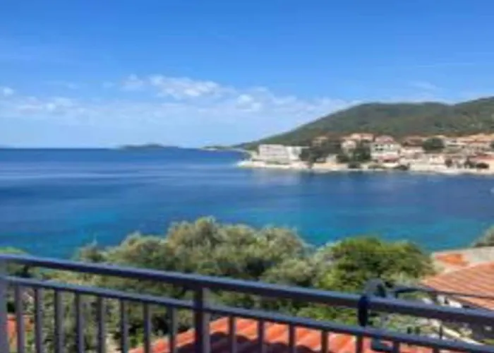 Bleu - One Bedroom With Balcony And View 3 * Brna
