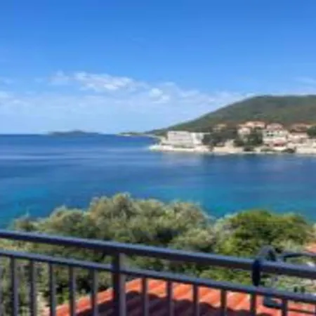 Bleu - One Bedroom With Balcony And View 3 * Brna