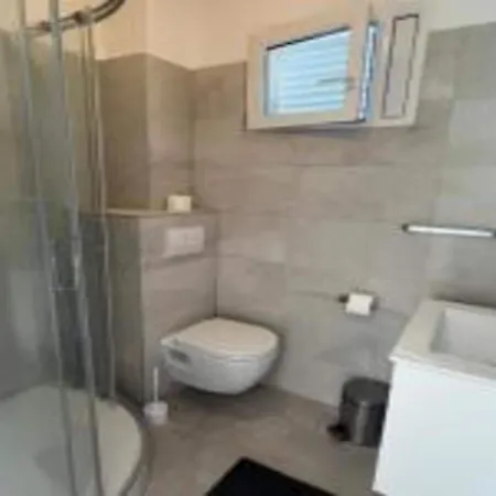 Bleu - One Bedroom With Balcony And View 3 Apartmán *