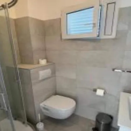 Bleu - One Bedroom With Balcony And View 3 Apartment Brna