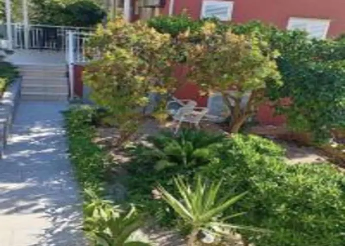 Bleu - One Bedroom With Balcony And View 3 아파트 브르나