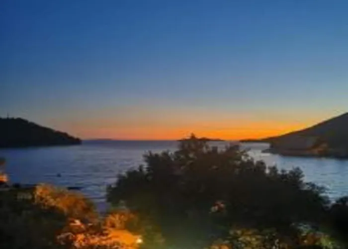 아파트 Bleu - One Bedroom With Balcony And View 3 *